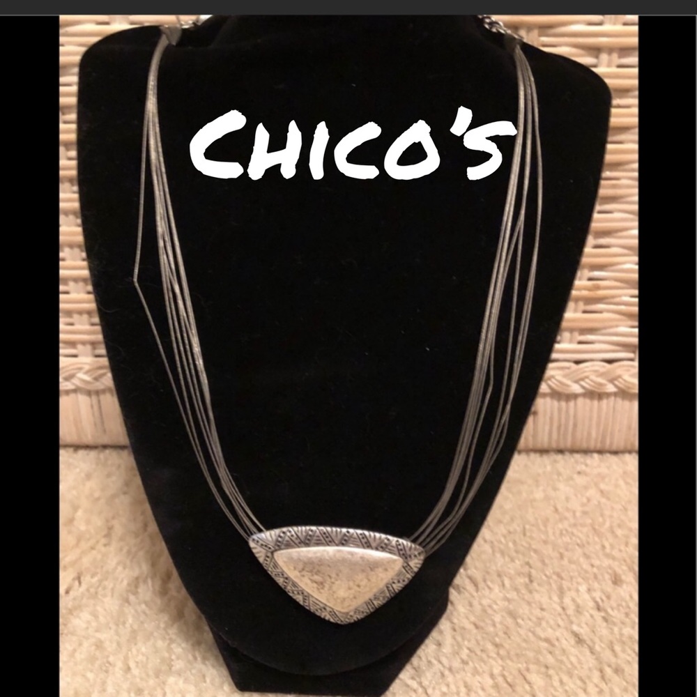 🔥🔥 Chico’s necklace 🔥🔥